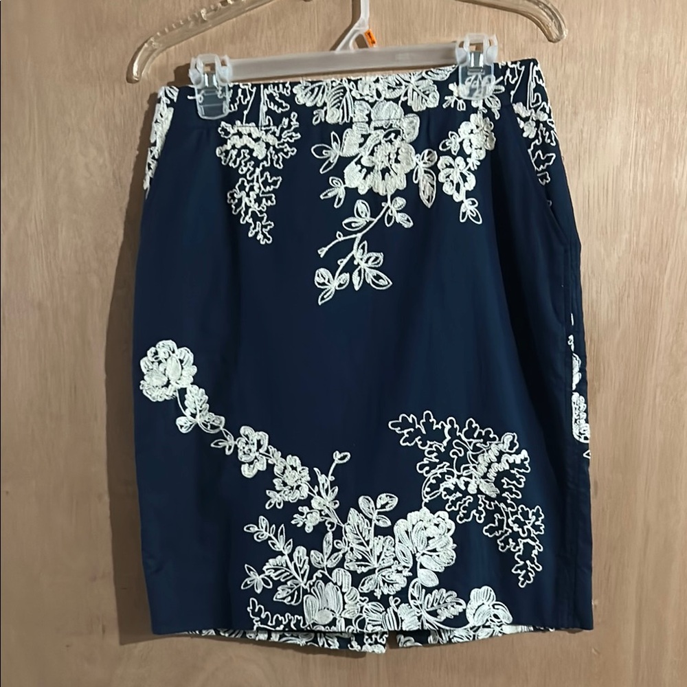 NWT J. Crew Blue and White Pencil Skirt with Floral Embroidery